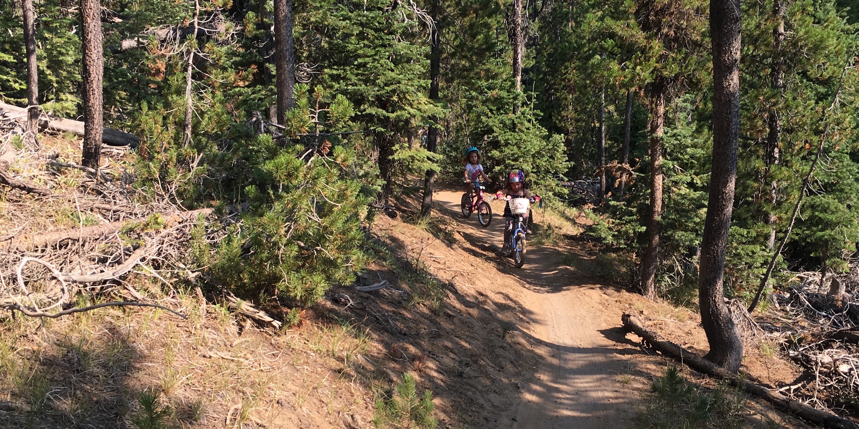 Five Bike Rides for Kids & Families in Sunriver